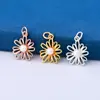 Colgante de Plata de Ley S925 Chapado en Oro Color Calado de Margarita Incrustado con Perla Colgante Accesorios para Pulsera Collar DIY