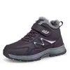 Sapatos Impermeáveis de Couro para Homens Idosos com Forro de Lã, Espessos e Quentes, Novos Sapatos de Algodão de Cano Alto para o Inverno para Casais de Homens e Mulheres