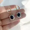Brincos de Argola para Orelha com Gema Azul Transparente Estilo Retro Francês Luxo Leve Sentido de Alto Padrão Estilo Frio Elegante Simples Brincos para Mulheres