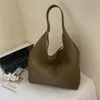 Bolsa de Palha Tecida Artesanal Retrô 2026 Nova Grande Capacidade para o Dia a Dia Bolsa de Ombro Único Casual Toque de Luxo Bolsa de Axila Tendência