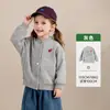 Los uniformes de béisbol infantiles Tongbei se fabrican a medida con bordado e impresión de paloma de la paz, y se pueden personalizar con etiquetas para niños y niñas.. La personalización en lotes pequeños está disponible en stock