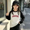Camiseta de algodão puro de manga comprida para meninas para primavera e outono, estilo coreano infantil de desenho animado, nova chegada, top estiloso, camada base casual