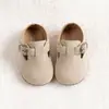 Sapatos infantis de couro camurça, estilo primavera e outono, sapatos para bebês aprenderem a andar, sapatos estilosos de princesa para crianças pequenas, sapatos para bebês com sola macia para caminhar