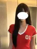 Camiseta Deportiva Vintage de Color Contrastante con Puntadas, Cuello en V, Manga Corta, para Mujer, Verano, Spice Girls, Nicho, Rojo, Cintura Ajustada, Corte Ceñido, Top Corto