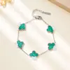 Pulseira Clássica de Trevo de Quatro Folhas Prateado Não Desbota Transfronteiriça para Mulheres, Estilo Europeu e Americano, Joias de Aço Inoxidável Modernas e Simples