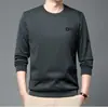 Nova Camiseta de Manga Longa com Gola Redonda de Inverno Moda Coreana 2023 Moda Meia-idade Caxemira Casual Base Top