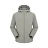 Cortavientos Ligero con Capucha Softshell para Exteriores de Otoño e Invierno, Chaqueta Cortavientos e Impermeable, Ropa Elástica para Senderismo de Pareja con Texto Impreso