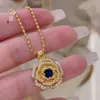 Loja de ouro com pingente de camélia rotativo em ouro de areia e diamante acessórios diy colar temperamento pingente bonito caro