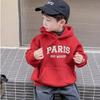 Conjunto de dos piezas deportivo de manga larga de color liso para otoño e invierno con estampado elegante de estilo coreano para niños de talla mediana a grande.