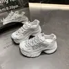 Zapatillas deportivas casuales 2026 que aumentan la altura, zapatos tipo papá para otoño, tenis con cordones para personas de baja estatura, zapatos de suela gruesa con bloques de color, de moda para estudiantes