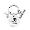 Regalo de Temporada de Graduación 2026 Transfronterizo Europeo y Americano Llavero de Acero Inoxidable con Opción de Grabado Llavero Metálico Colgante para Mochila