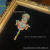 Nanyang Middle Ancient Copper Inlay Full Mi Rhine Stone Eagle Shape Character Sense Broche Indústria Pesada Retro Atmosférico Personalidade Nicho