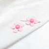 Nuevo ins Hyun-a contraste de color flor pequeña Parche de Margarita cuentas de agujero recto DIY hecho a mano joyería para el cabello pendientes fabricantes venta al por mayor