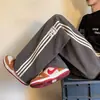 Pantalones de Tres Rayas Americanos para Hombre Otoño/Invierno Retro Juvenil Holgados de Pierna Ancha Pantalones de Chándal Peso Pesado Caída Casual Pantalones Largos