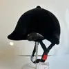 Casco de Equitación Unisex Tela de Terciopelo Negro Casco de Equitación Casco de Batería para Vehículo No Eléctrico Tela para Cuatro Estaciones