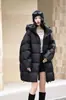 Chaqueta de Plumas Estilo Europeo para Mujer de Longitud Media 2025 Nueva de Invierno Engrosada Cálida con Capucha Elegante Chaqueta tipo Pan