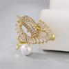 Broche de golfinho pingente pérola dupla uso liga cobre banhado a ouro vestido acessórios comércio exterior comércio eletrônico transfronteiriço entrega de peça única