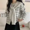 Cárdigan de punto a rayas casual holgado, versátil, de estilo coreano, nuevo para otoño e invierno, para mujer, con un diseño único y atractivo de nicho