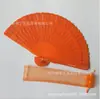 Superficie lisa caliente hueca ventilador abanico de sándalo color caramelo abanico de madera suministros de decoración para el hogar abanico de madera con perforación completa