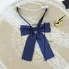 Uniforme JK de Color Sólido Estilo Universitario Corbata de Moño Flor en el Cuello Estilo Japonés Raíz de Pluma de Moño Ángulo Plano Mango Largo Todo Fósforo
