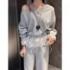 Conjunto de Renda Fresco e Rejuvenescedor para Mulheres 2025 High-End Ombro a Ombro Manga Longa Moletom Casual Calça Wide Leg Conjunto de Duas Peças