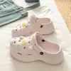 Apariencia Impresionante Zapatillas Versátiles sin Cordones con Cubierta para la Cabeza de Estrella y Conejo Verano 2026 Sandalias de EVA Cómodas y Transpirables