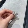 Anel Ajustável Largo de Três Camadas Super Brilhante de Prata Esterlina com Zircônia de Alta Qualidade para Mulheres, Novo Design Moderno, Estilo de Nicho