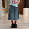 Jeans Feminino 2025 Verão Novo Estilo Moda Coreana Infantil Shorts Jeans para Crianças Maiores Shorts Retos Finos