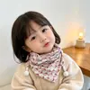 Cachecol Triangular Estilo Coreano Outono e Inverno Infantil Cachecol com Estampa Geométrica para Bebê Aquecedor de Pescoço Quente à Prova de Vento para Meninos e Meninas