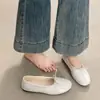 Sapatos femininos Chuyuji estilo francês, laço suave, vermelho claro, modelo novo 2026, sapatos Mary Jane de couro macio e confortáveis