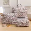 Bolsa de Cosméticos Portátil de Gran Capacidad Pequeña Floral de Almacenamiento Portátil Acolchada de Algodón Encantadora Flor Ins Nueva Bolsa de Almacenamiento