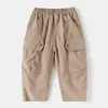 Pantalones Largos para Niños 2026 Primavera y Otoño Nuevo Estilo Pantalones Curvos para Niños Mayores, Color Sólido Estilo Coreano Pantalones de Papá