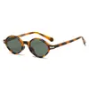 Gafas de sol con pasador de sol Ovaladas con Marco Texturizado y Acentos Metálicos Tendencia Protección UV Gafas de Sol Wm28072
