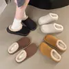 Chinelos de algodão femininos 2026, novos para outono e inverno, com pelúcia espessa, estilo Birkenstock, sem calcanhar, bico fechado, para usar no escritório