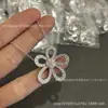 Colar de flor de renda de trevo de quatro folhas de alta qualidade para mulheres, corrente de suéter de girassol, corrente de clavícula de moda versátil de luxo leve para namorada, corrente de cauda