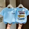 Camiseta de Manga Curta para Meninos Verão 2026 Novo Estilo para Crianças Mais Velhas, Camiseta Básica Fina com Estampa de Desenho Top da Moda