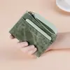 En stock moda mujer 80% de descuento billetera venta al por mayor transfronteriza mujer corta exquisita monedero con diseño de correa de muñeca elegante bolsa pequeña