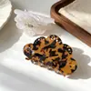 Presilha de Cabelo Francesa Vazada Estilo Coreano com Textura de Alto Padrão, Presilha de Tubarão com Padrão Floral, Acessório de Cabelo, Presilha de Garra para Parte de Trás da Cabeça, Pente de Cabelo Feminino de Luxo Leve