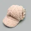 Chapéu de Baseball Simples de Lã de Cordeiro Xadrez Cor Sólida para Outono e Inverno para Homens e Mulheres Quente Proteção Auricular para Ciclismo ao Ar Livre Chapéu Lei Feng Atacado