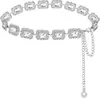 Cadena de cintura metálica con lazo en forma de corazón para mujer, adecuada para el uso diario con vestidos, diseño de alta gama con textura en relieve, cinturón moderno