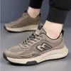 Zapatos Casuales Nuevos para Hombre 2026 Zapatos Deportivos de Malla Transpirable Zapatos de Cuero con Suela Blanda para Estudiante Zapatos para Correr para Hombre