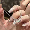 Libro Rojo Pequeño Explosiones Ping An Alegría Collar de Oro Roto Cadena para Clavícula Redonda de Marca Nueva Industria Pesada Antigua Borla para Mujer 2024