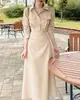 O tamanho foi atualizado. Vestido emagrecedor estilo chique coreano com acinturamento para mulheres, Vestido de comprimento médio com gola polo francesa