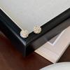 Exquisitos Pendientes Mini Pistilo de Perla y Circonita Pendientes Elegantes de Lujo Ligero 2024 Nuevos
