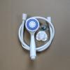 Zhongshan Foshan Calentador de Agua Compatible Cabezal de Ducha Plástico Grande Individual Delgado Individual Dos Funciones Flor Vino Pequeño Tesoro de Cocina con Fábrica