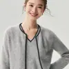 Cárdigan de punto simple de manga larga con bloques de color 100% cachemir Bai Cai Rong, nuevo atuendo elegante de estilo francés 2026