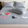 Dibujo Animado Perro Azul Waffe Set de Tres Piezas Esterilla de Seda Helada Gorro de Cama Esterilla con Bordado para Aire Acondicionado Lavable a Máquina Plegable