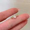 Flecha de Ángel ~ Amor Dulce y Fresco Zirconia Clip para Oreja Diseño de Nicho Femenino Clip Avanzado para Oreja Pendientes Simples