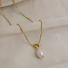 Colar Pingente de Pérola de Água Doce Tendência de Luxo, Estilo Minimalista, Colar de Luxo Leve, Joia de Corrente para Clavícula em Aço Inoxidável