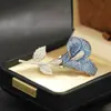 Broche de Lirio Azul Electroplateado de Dos Tonos de Gama Alta, Elegante y Atmosférico Broche de Ramo de Piedras, Accesorios de Ramillete para Mujer